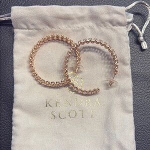 Kendra Scott Maggie Hoops